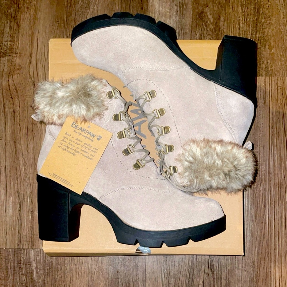 BearPaw Marlowe Suede Boots
-Price: Highly Negotiable
-Never been worn